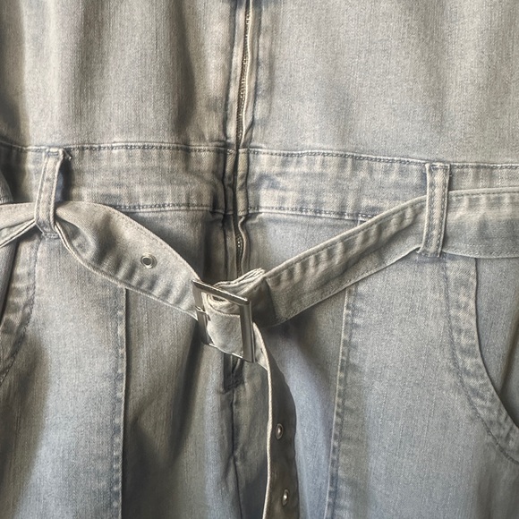 🌼SUMMER SOUL🌼🌼🌞 Denim vintage style overalls with belt - Picture 2 of 3